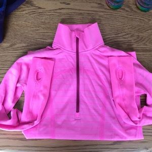 Lululemon size 4 quarter zip
